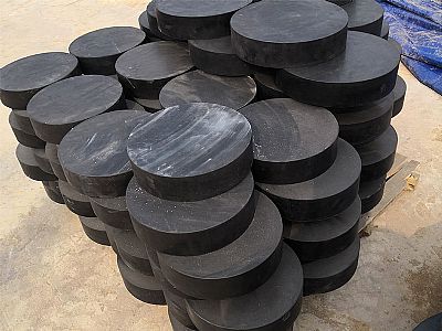 泸县板式橡胶支座由若干层橡胶片与薄钢板经加压硫化